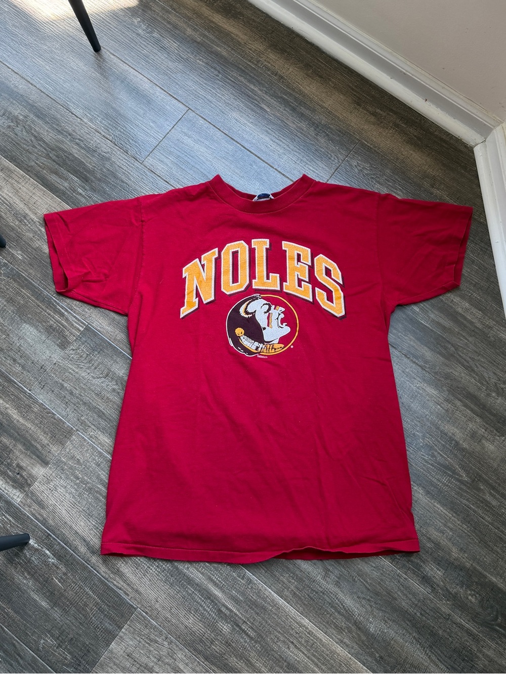 90s Florida State Seminoles red t-shirt with 'NOLES' L single stitched vintage